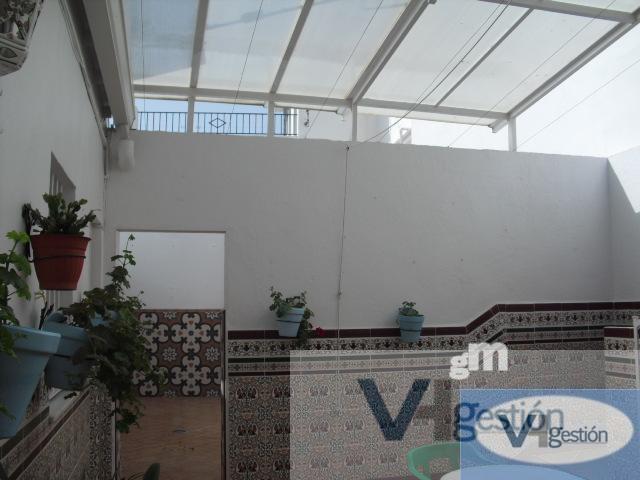 For sale of house in Alcalá de los Gazules