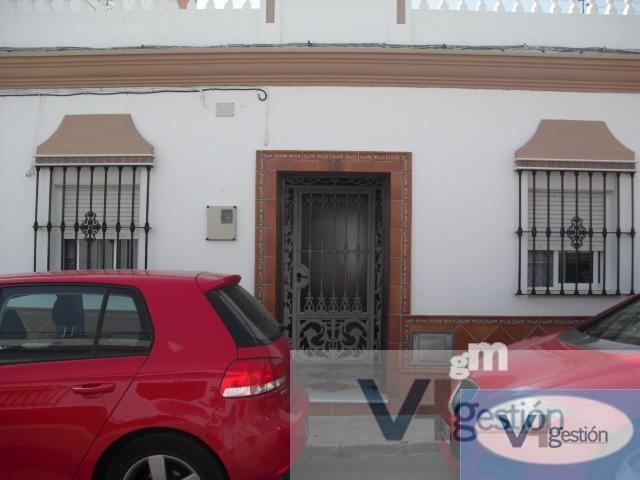 For sale of house in Alcalá de los Gazules