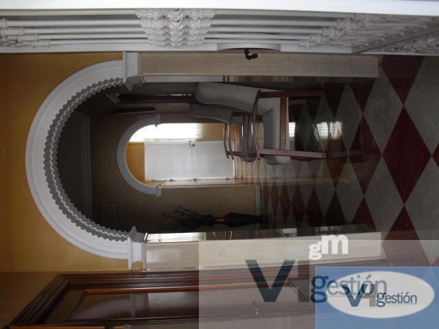 For sale of house in Villamartín