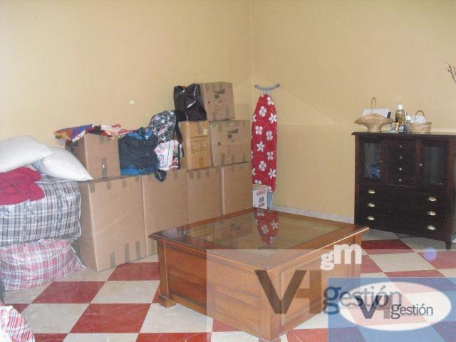 For sale of house in Villamartín