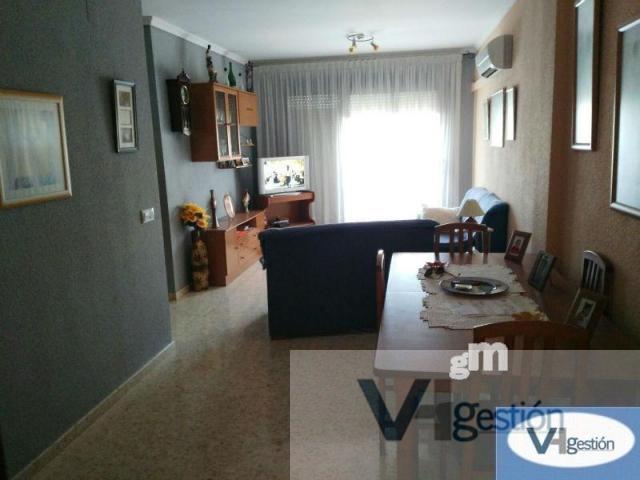 For sale of flat in Villamartín