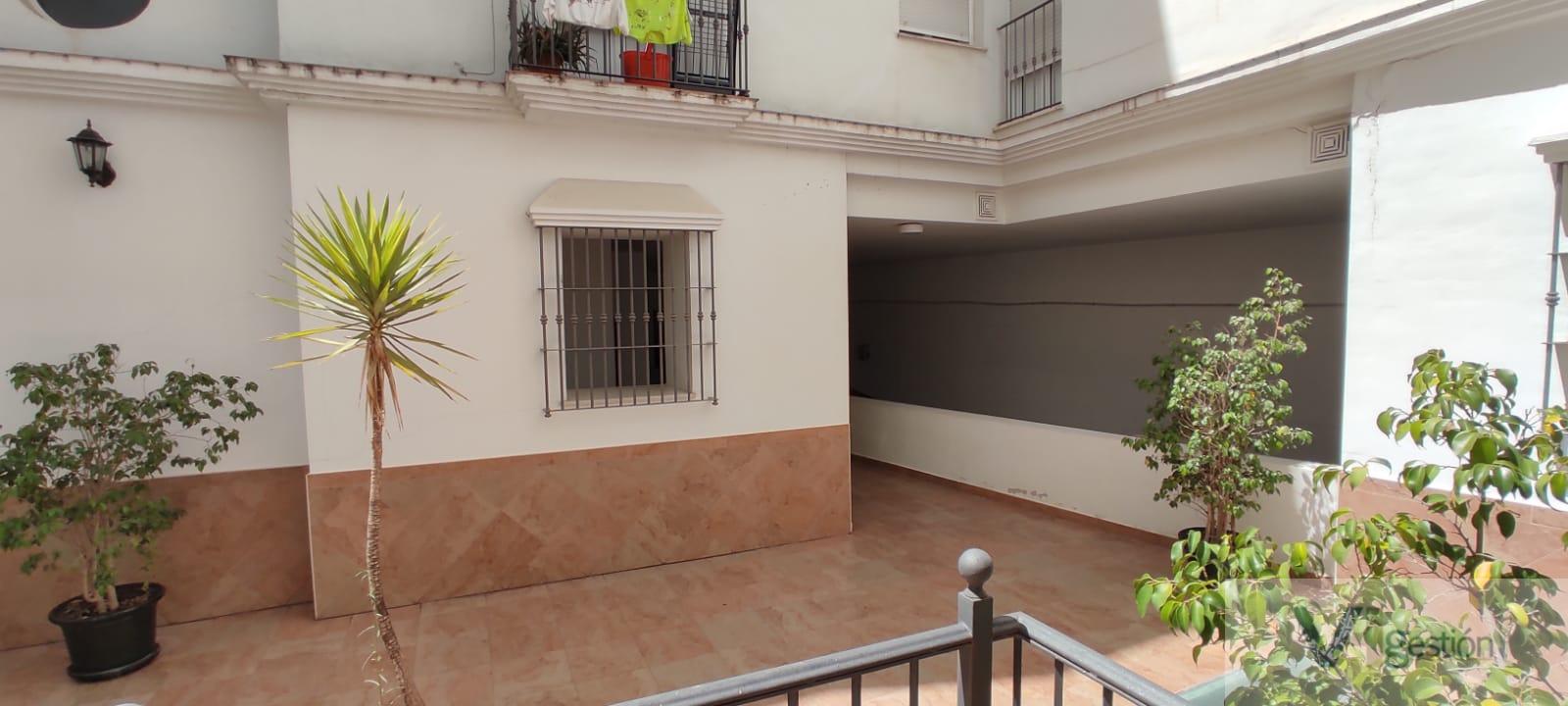 For sale of flat in Arcos de la Frontera