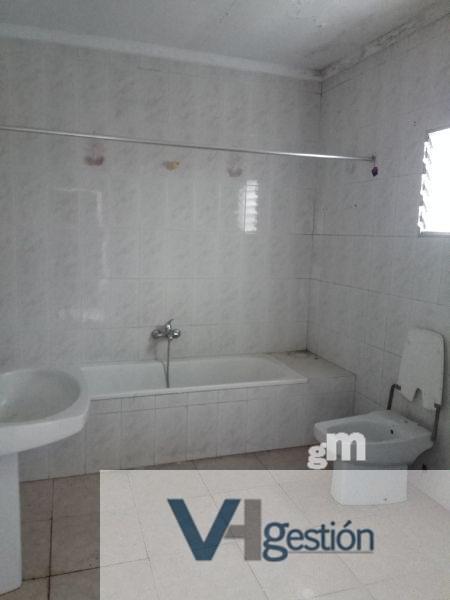 For sale of house in Puerto Serrano