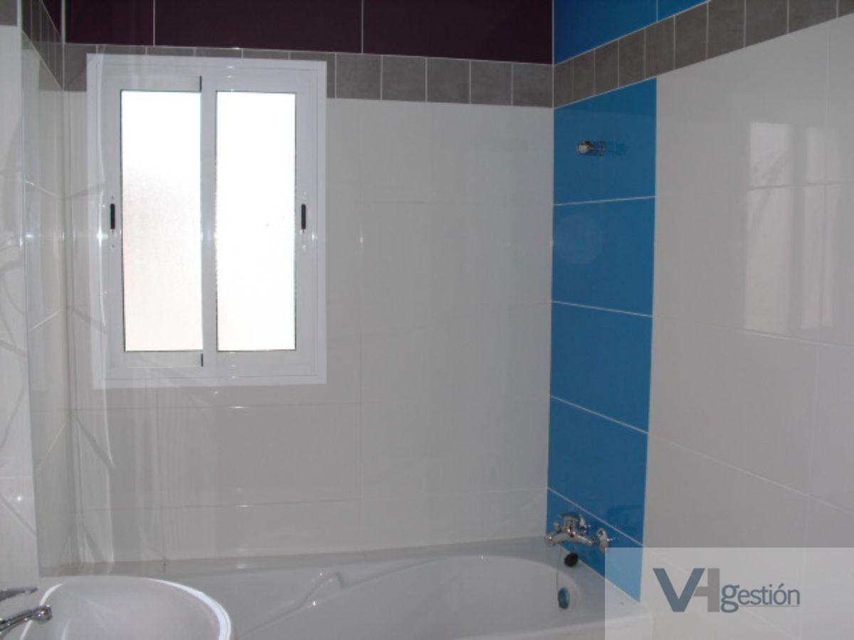 For sale of flat in Villamartín