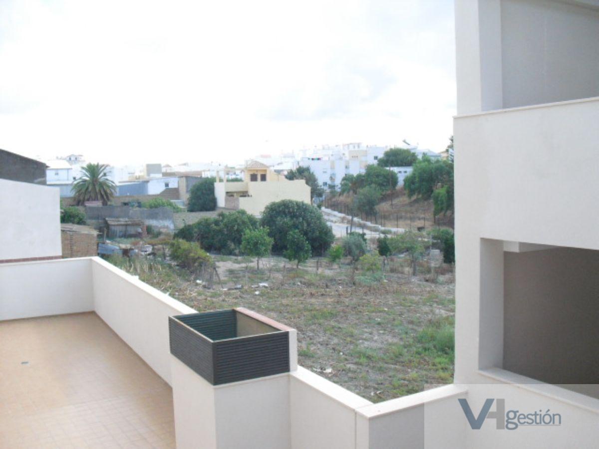 For sale of flat in Villamartín