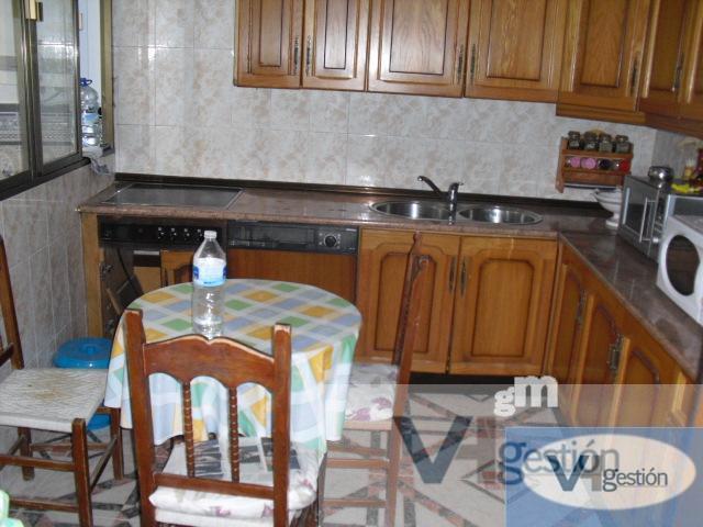 For sale of house in Villamartín