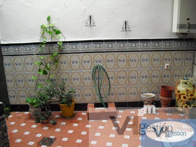 For sale of house in Villamartín