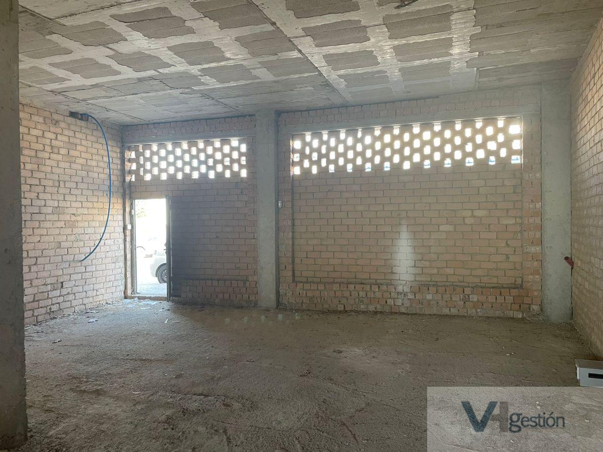 Venta de local comercial en Villamartín