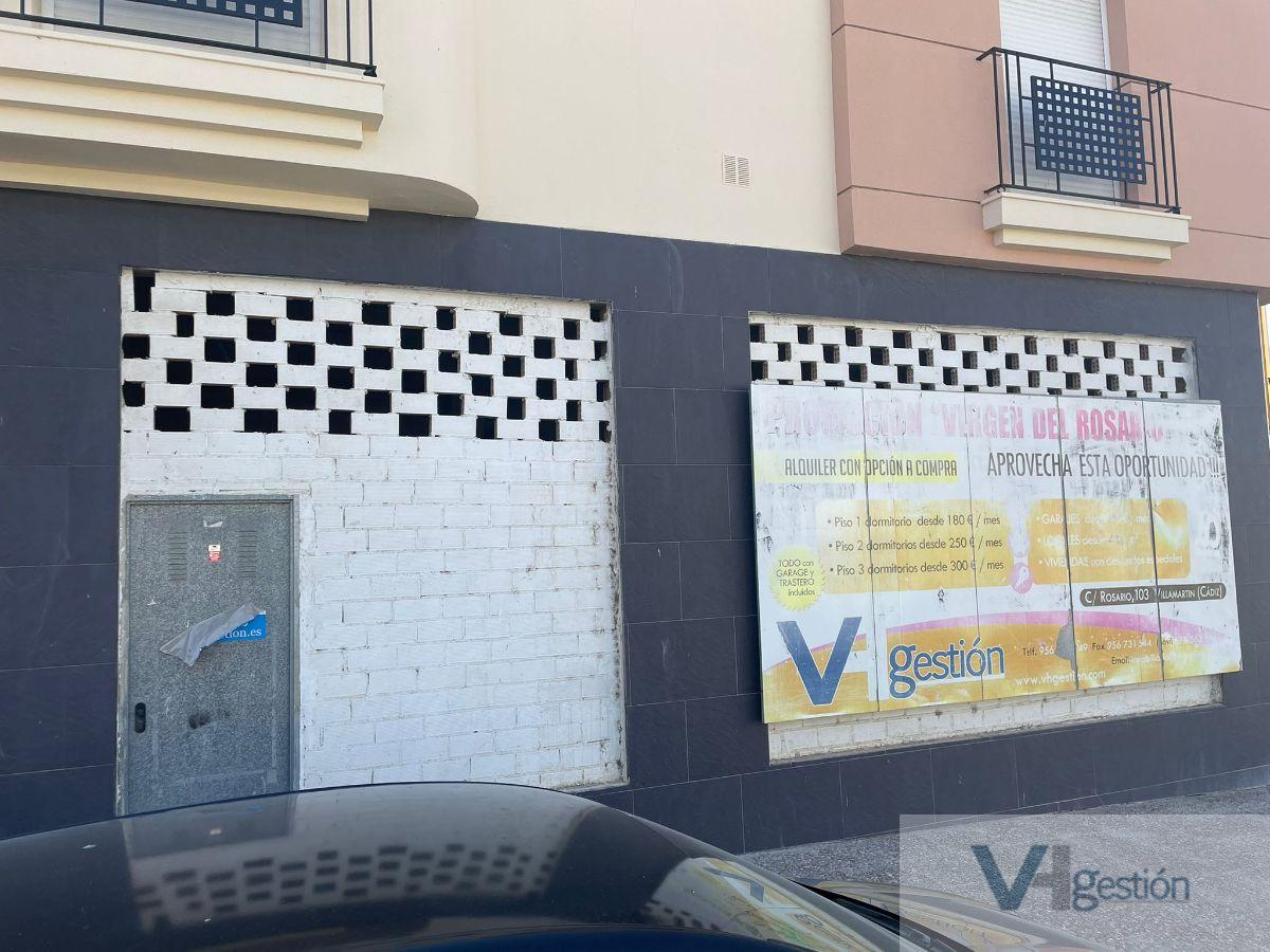 Venta de local comercial en Villamartín