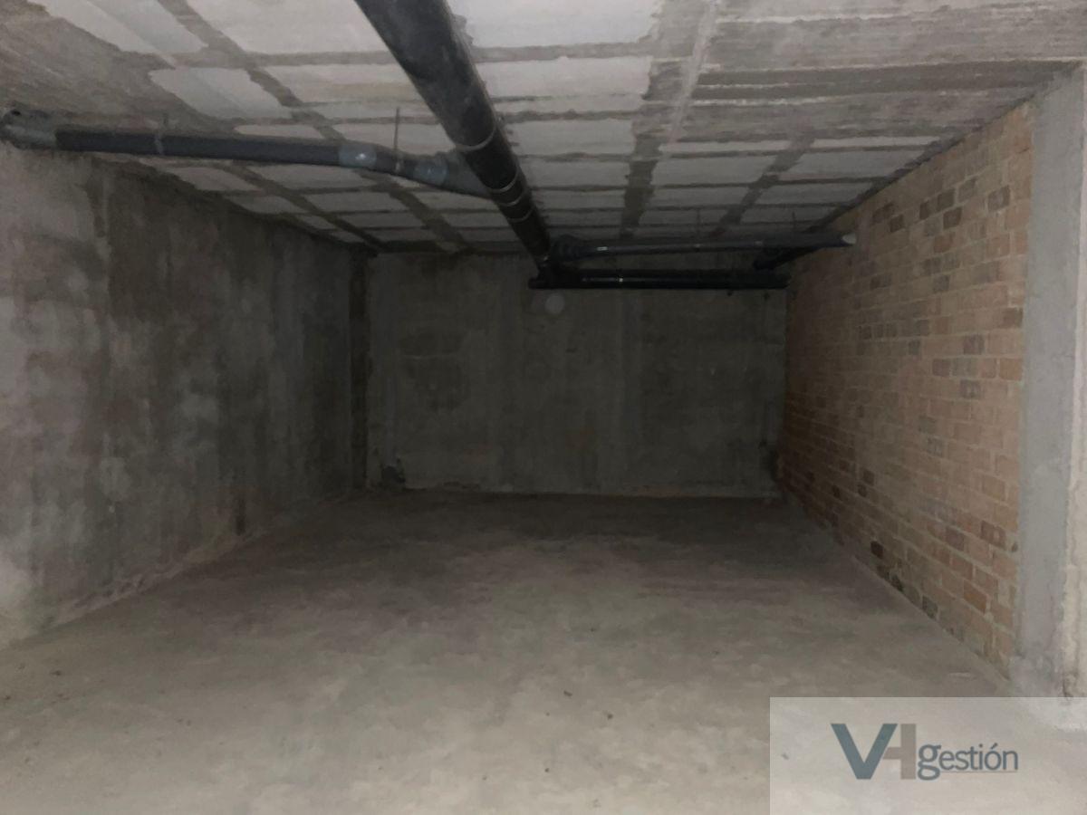 For sale of commercial in Villamartín