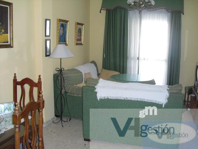 For sale of flat in Villamartín