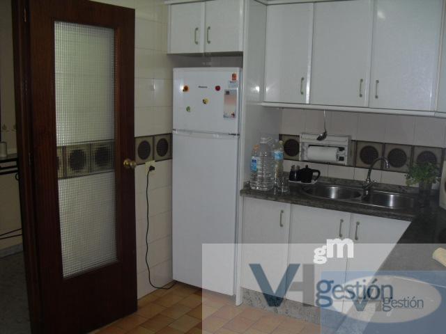 For sale of flat in Villamartín