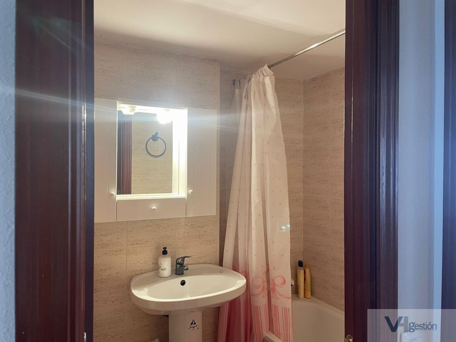 For sale of flat in Villamartín