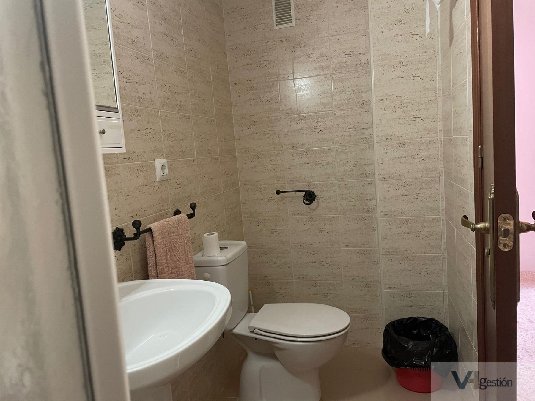 For sale of flat in Villamartín