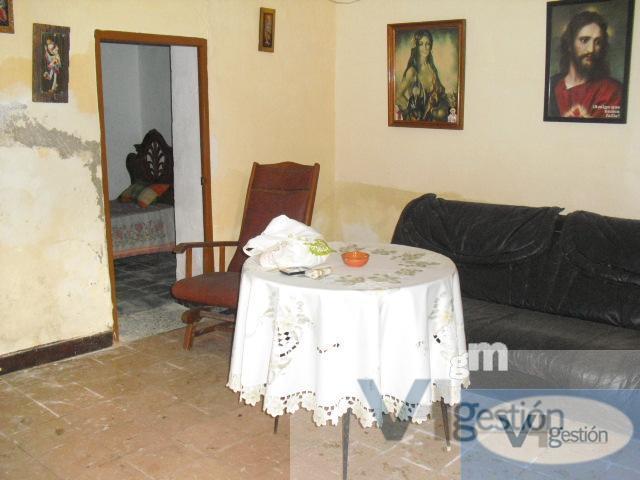 For sale of house in Villamartín