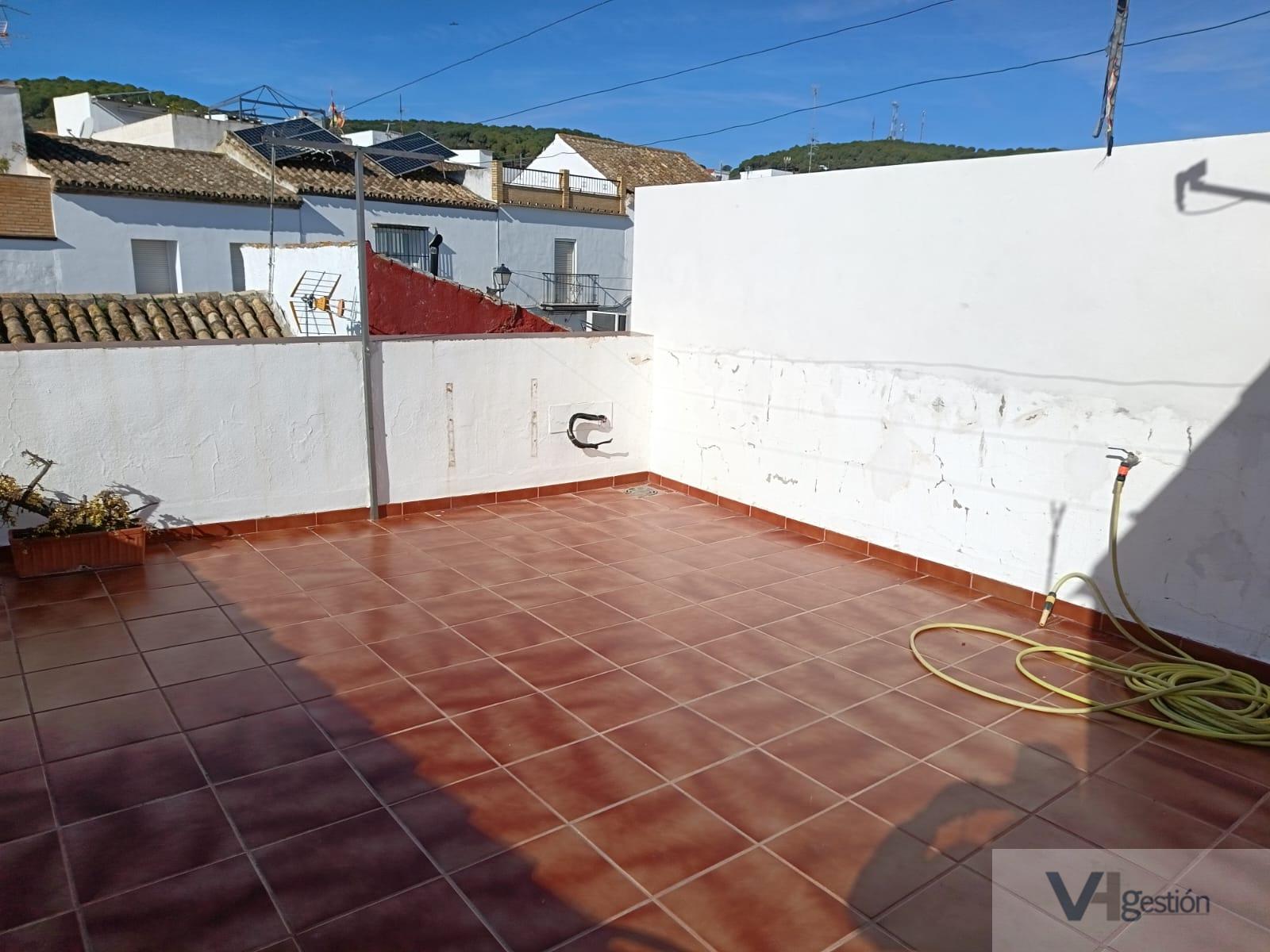 For sale of house in Bornos