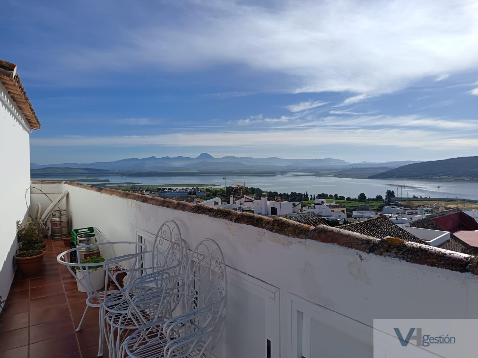 For sale of house in Bornos