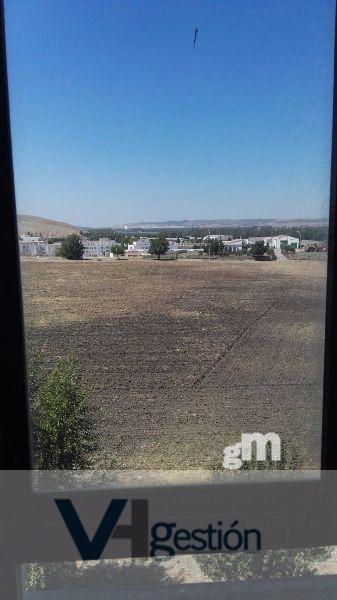 For sale of flat in Villamartín