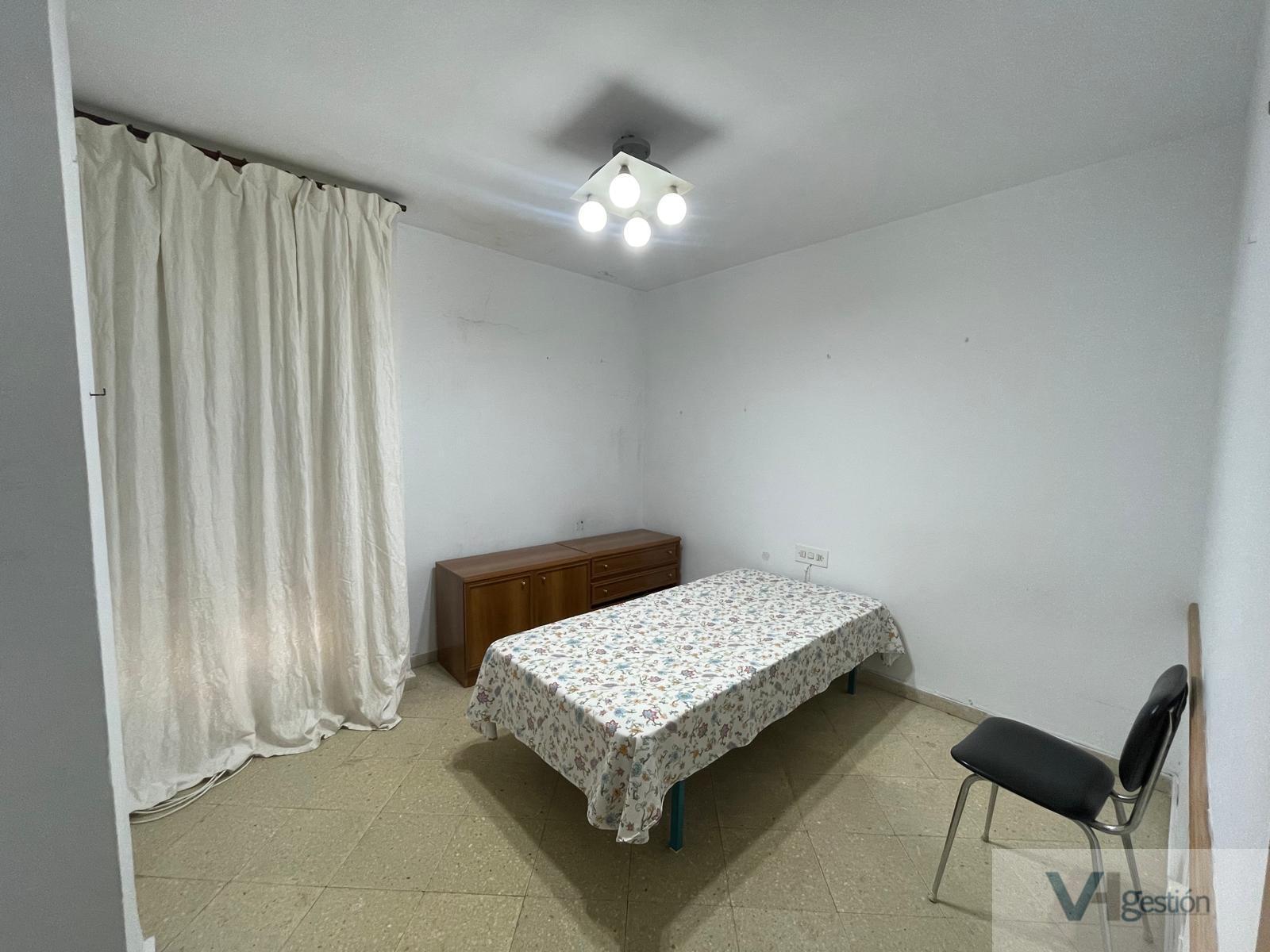 For sale of flat in Villamartín