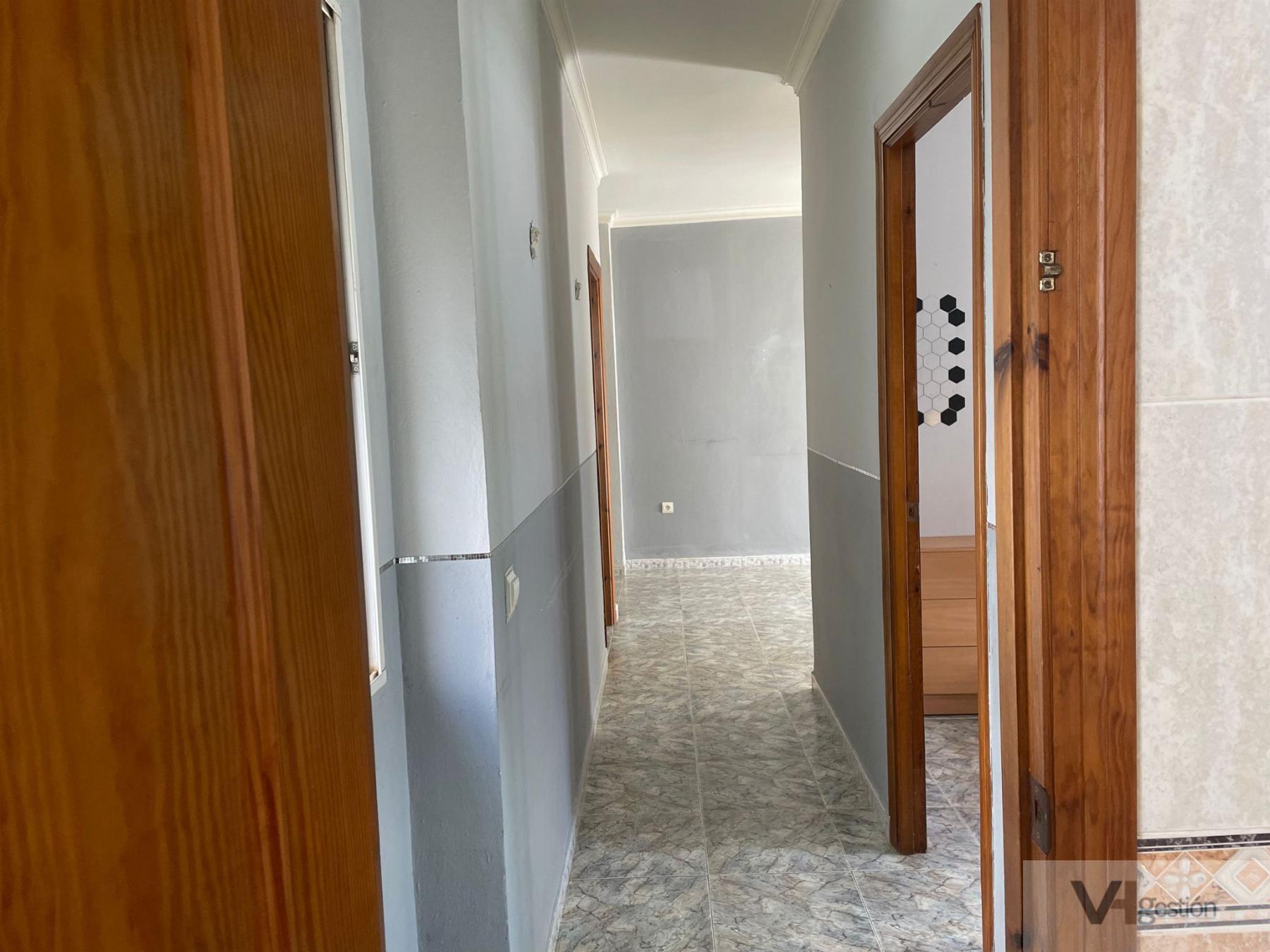 For sale of flat in Villamartín