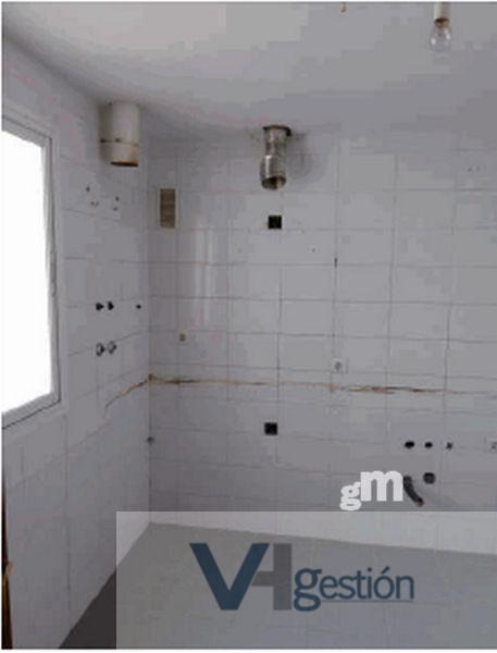 For sale of flat in Villamartín