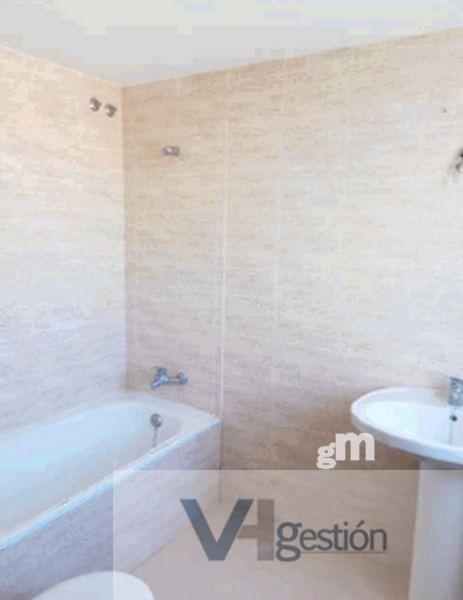 For sale of flat in Villamartín