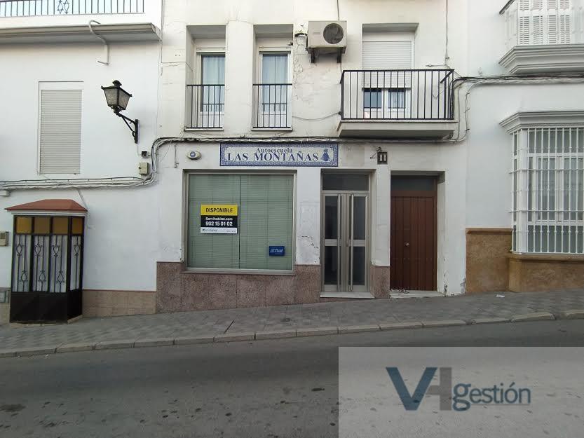 Venta de local comercial en Villamartín