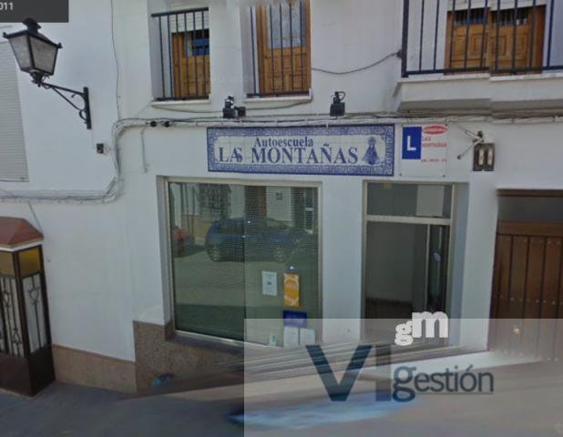 Venta de local comercial en Villamartín