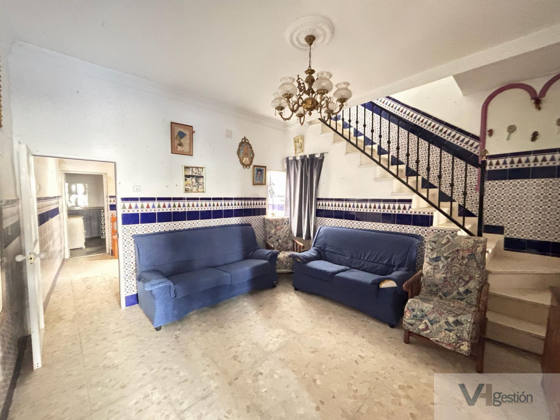 For sale of house in Villamartín