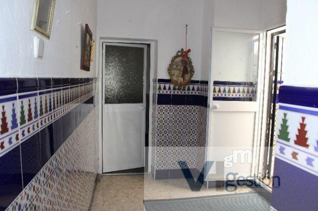 For sale of house in Villamartín