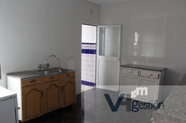 For sale of house in Villamartín