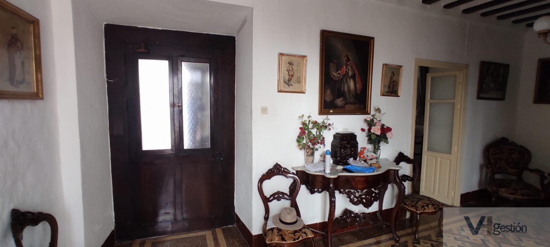 For sale of house in Villamartín