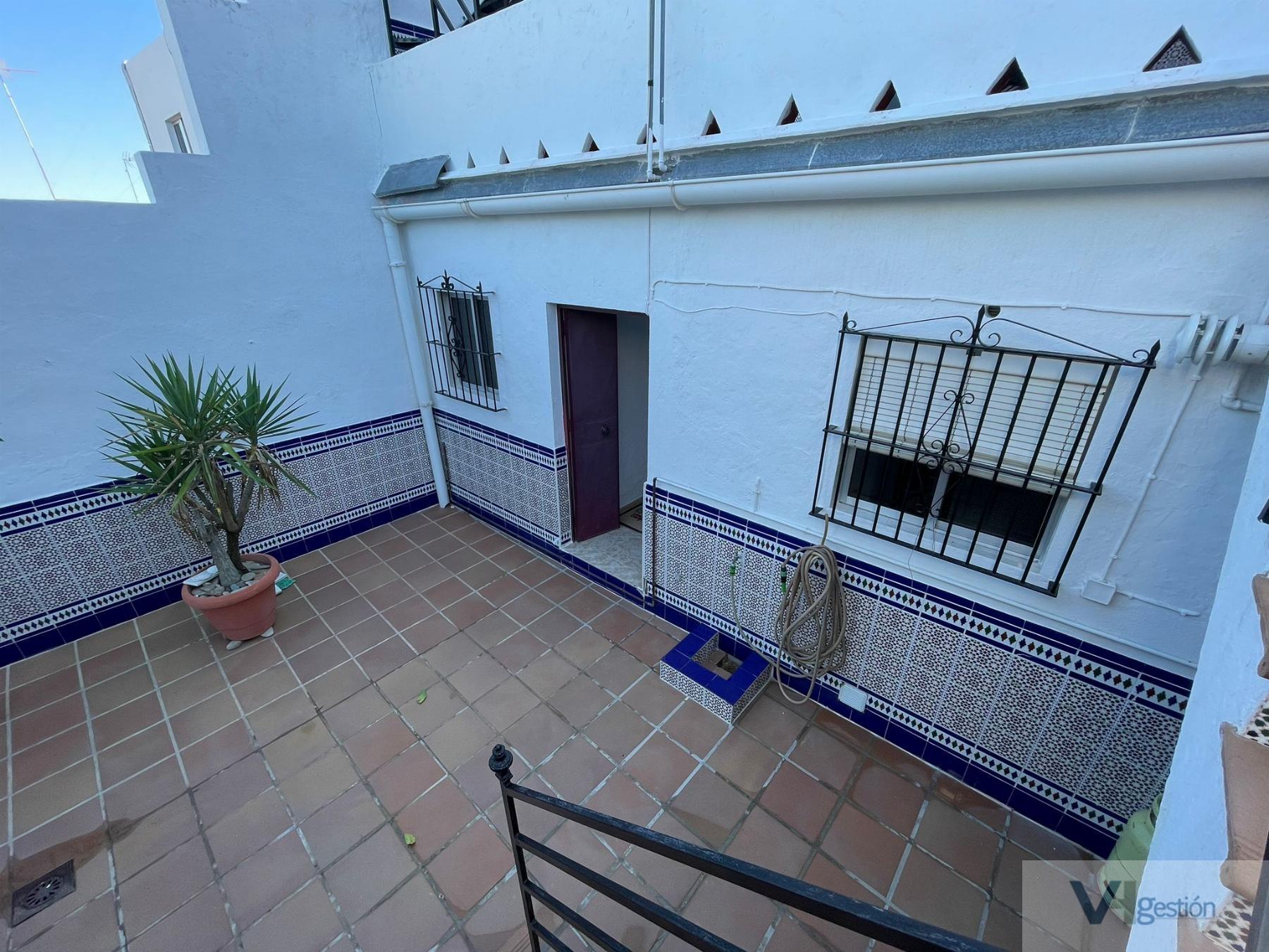 For sale of house in Villamartín