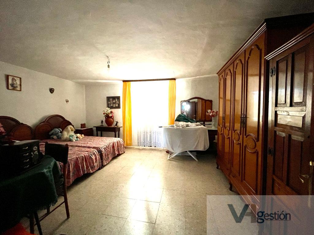 For sale of house in Villamartín