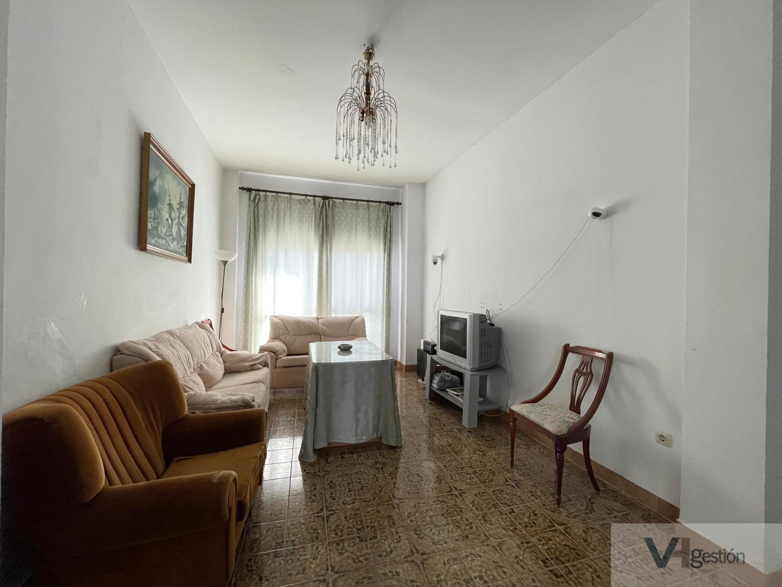 For sale of flat in Villamartín