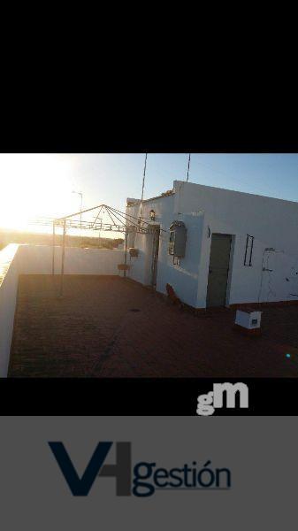 For sale of house in Villamartín