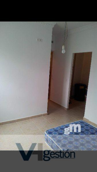 For sale of house in Villamartín