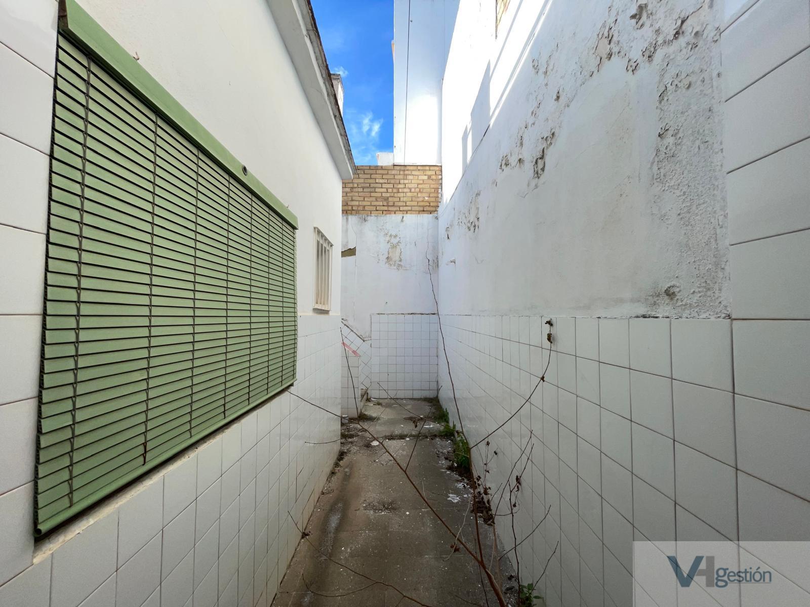 For sale of house in Villamartín