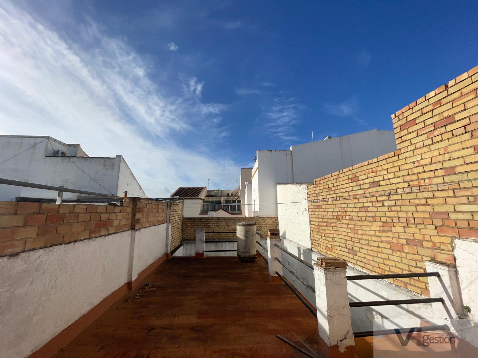 For sale of house in Villamartín
