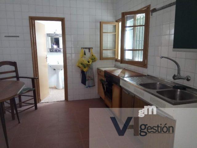 For sale of house in Villamartín