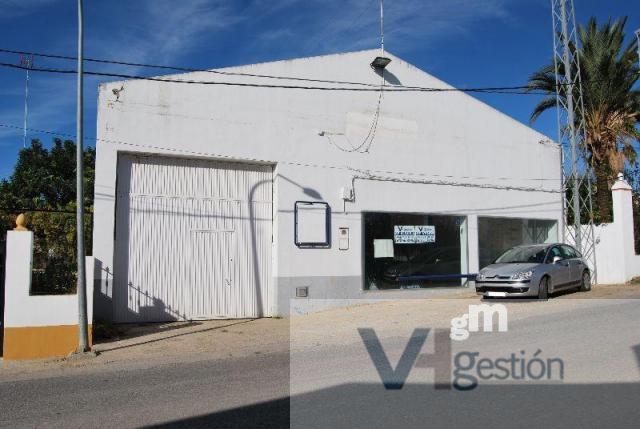 Venta de nave industrial en Villamartín