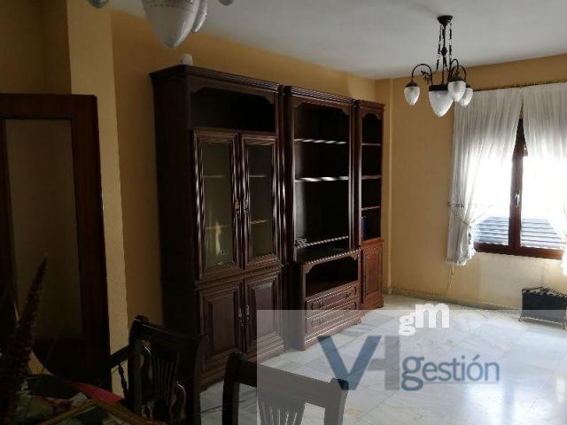 For sale of flat in Villamartín