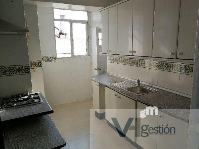 For sale of flat in Villamartín