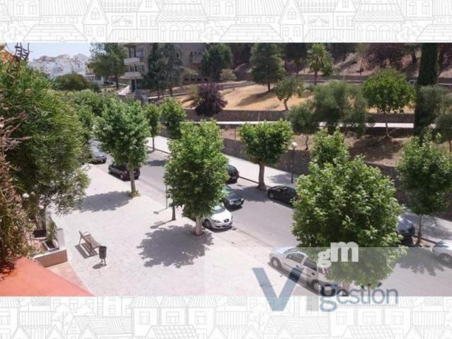 For sale of flat in Villamartín