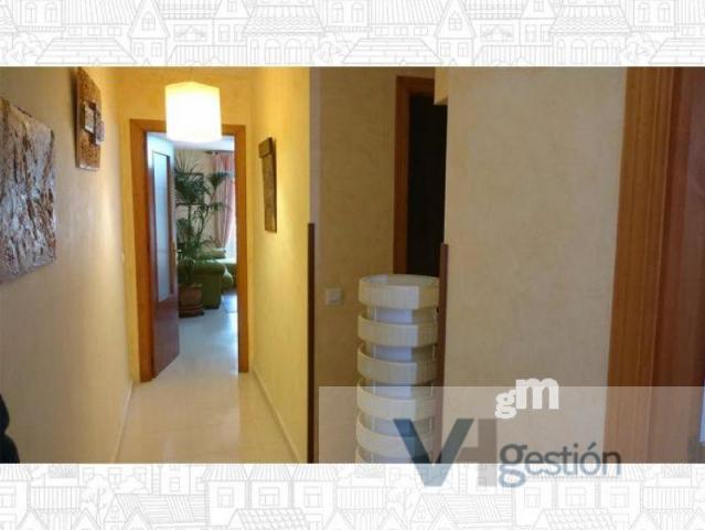 For sale of flat in Villamartín