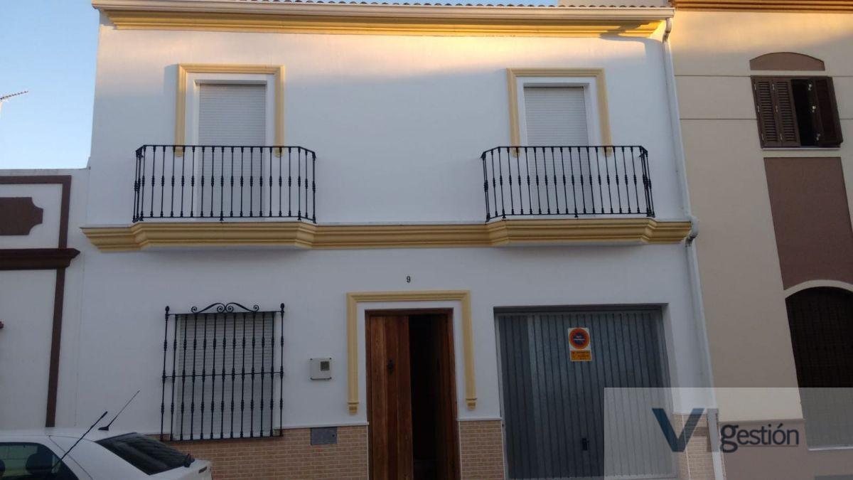 For sale of house in Villamartín