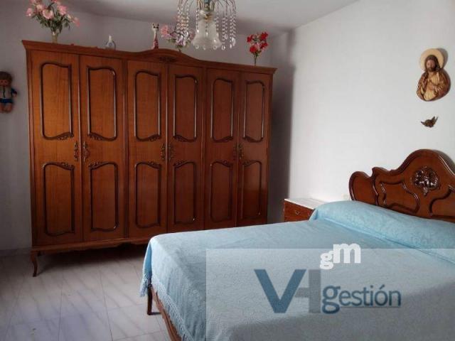 For sale of house in Villamartín