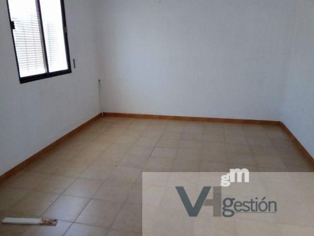 For sale of house in Villamartín