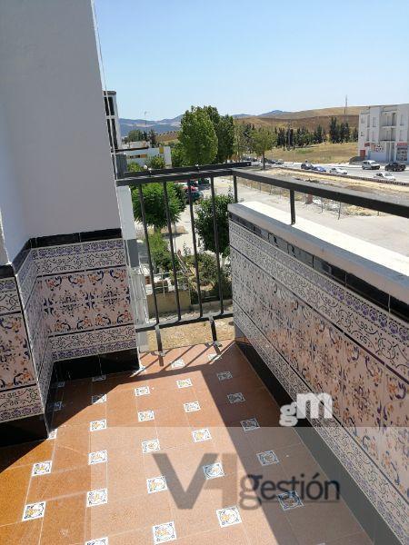 For sale of flat in Villamartín