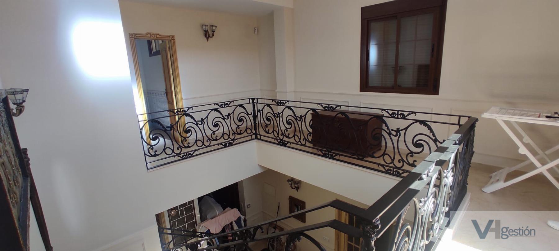 For sale of house in Villamartín